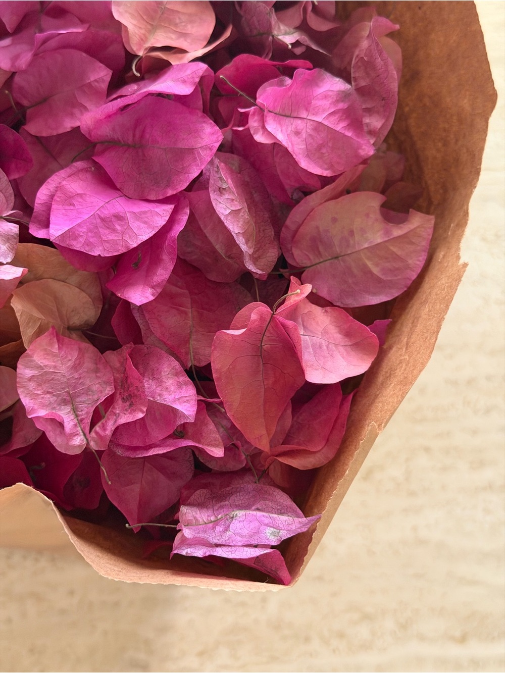 Homegrown Dried Bougainvillea Fleurs
